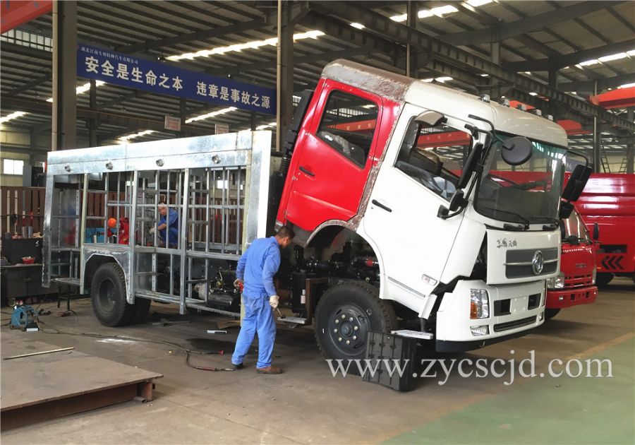东风天锦水罐消防车 东风天锦水罐消防车