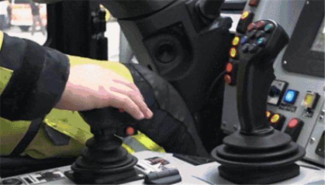 ���ڸ߶�������
